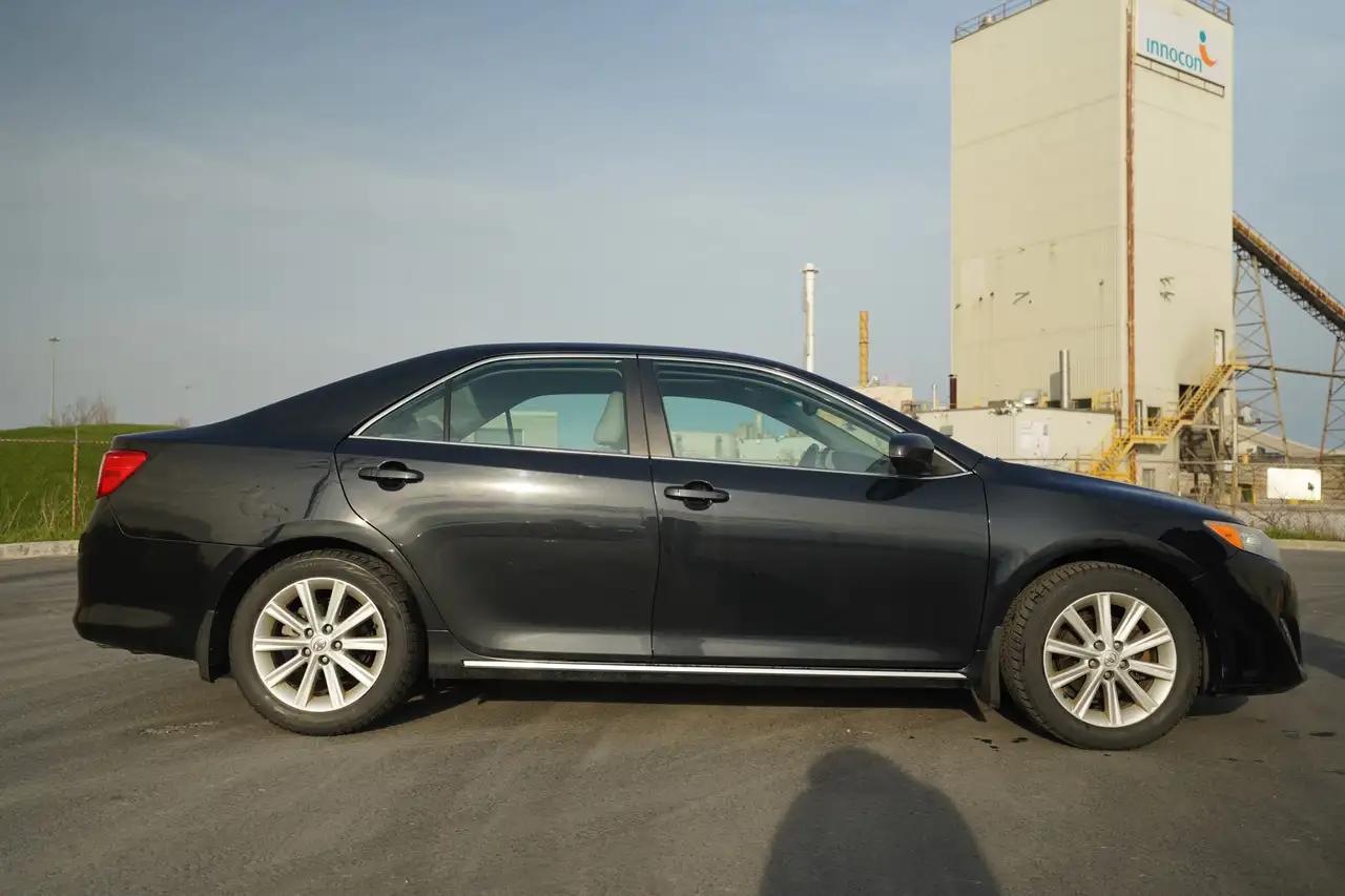 Toyota Camry снимка Toyota Camry