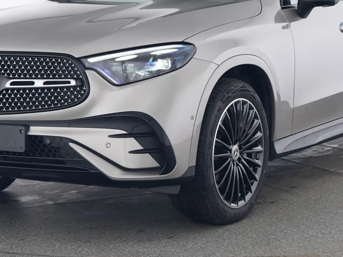Mercedes-Benz GLC 400 e 4M AMG PremiumPlus/Technik/Fahrassi/AHK Silber - 2