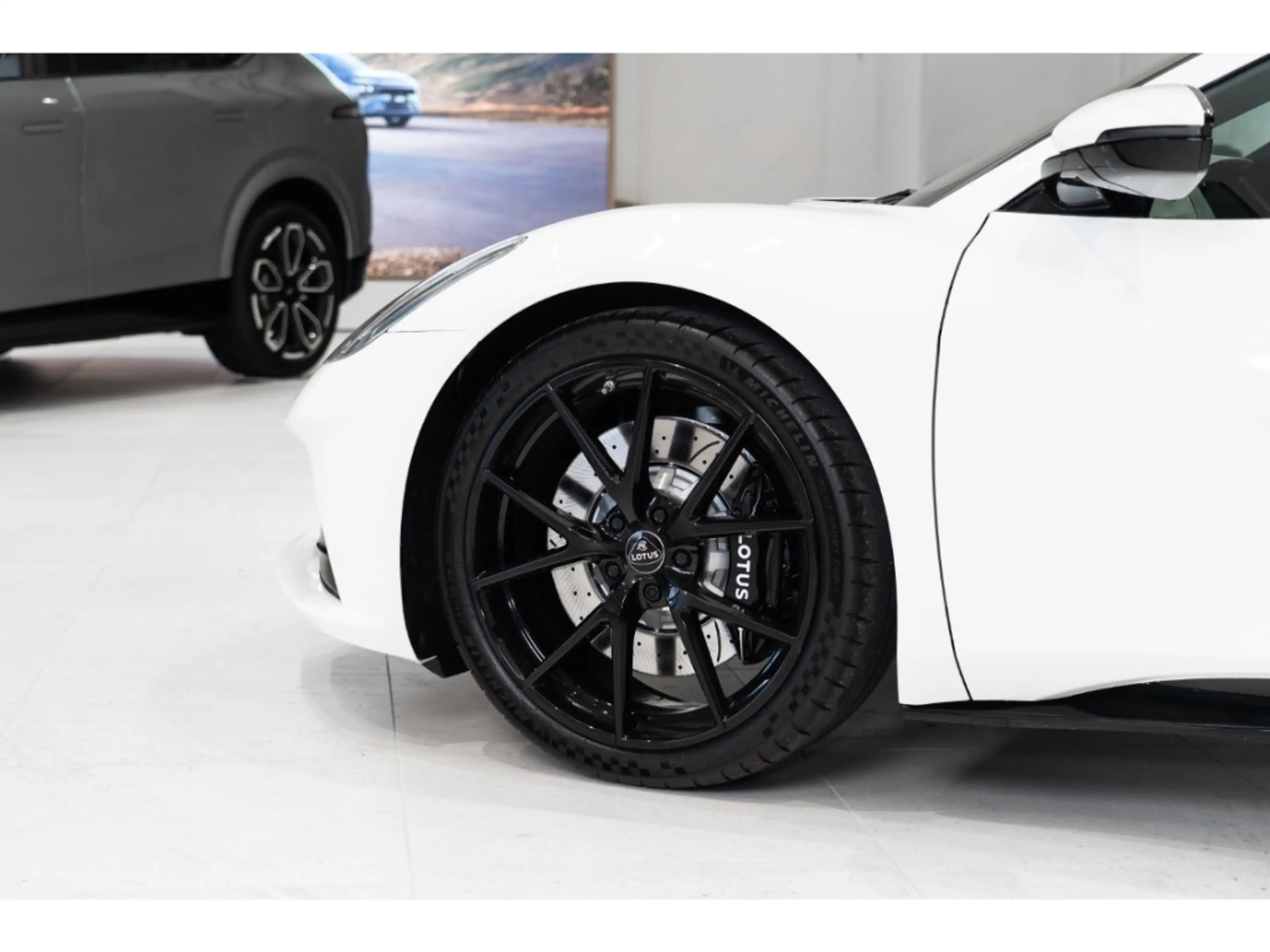 Lotus Emira 2.0 Turbo 298 kW SE *LOTUS HANNOVER* — photo 13