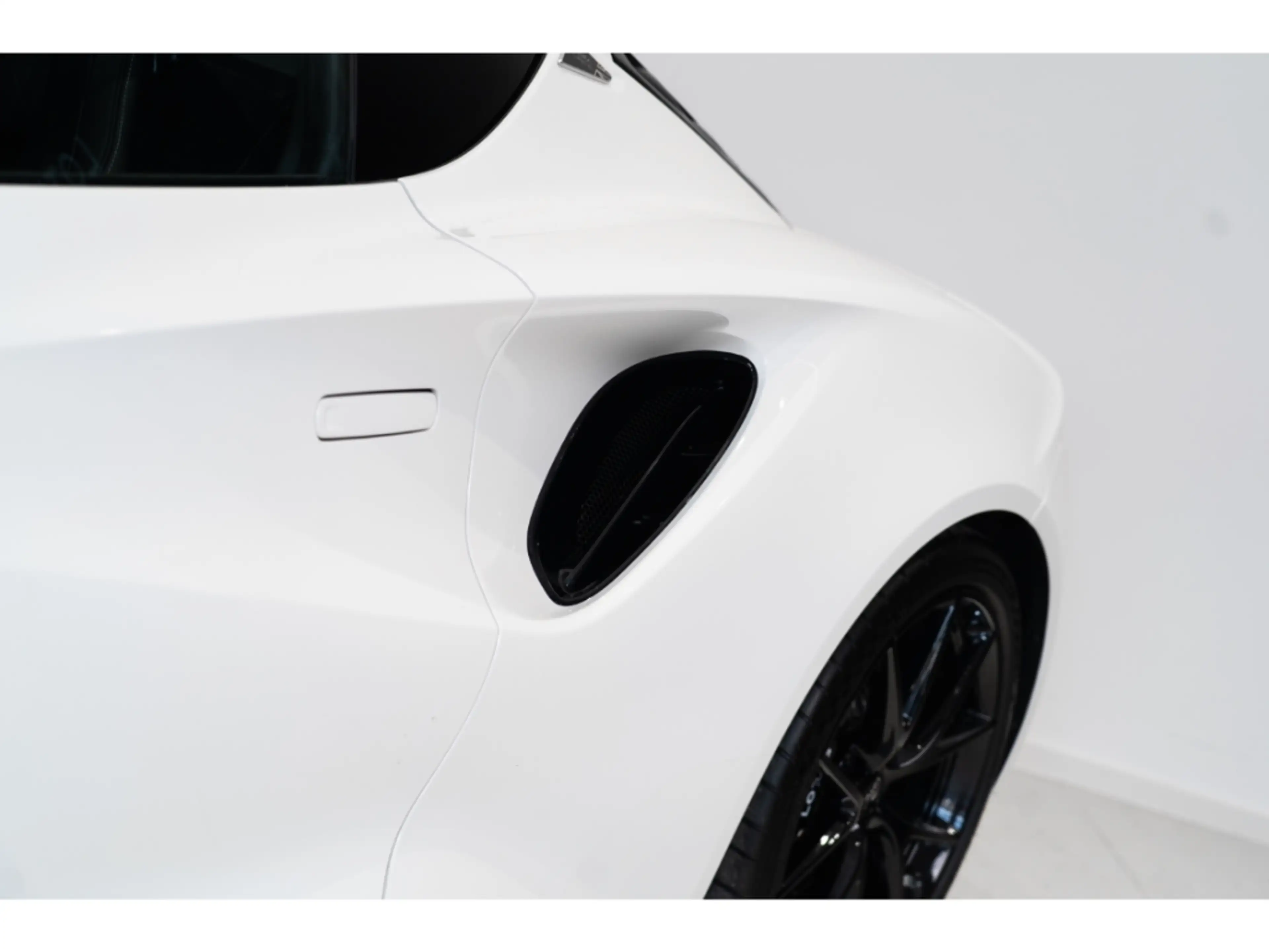 Lotus Emira 2.0 Turbo 298 kW SE *LOTUS HANNOVER* — photo 14