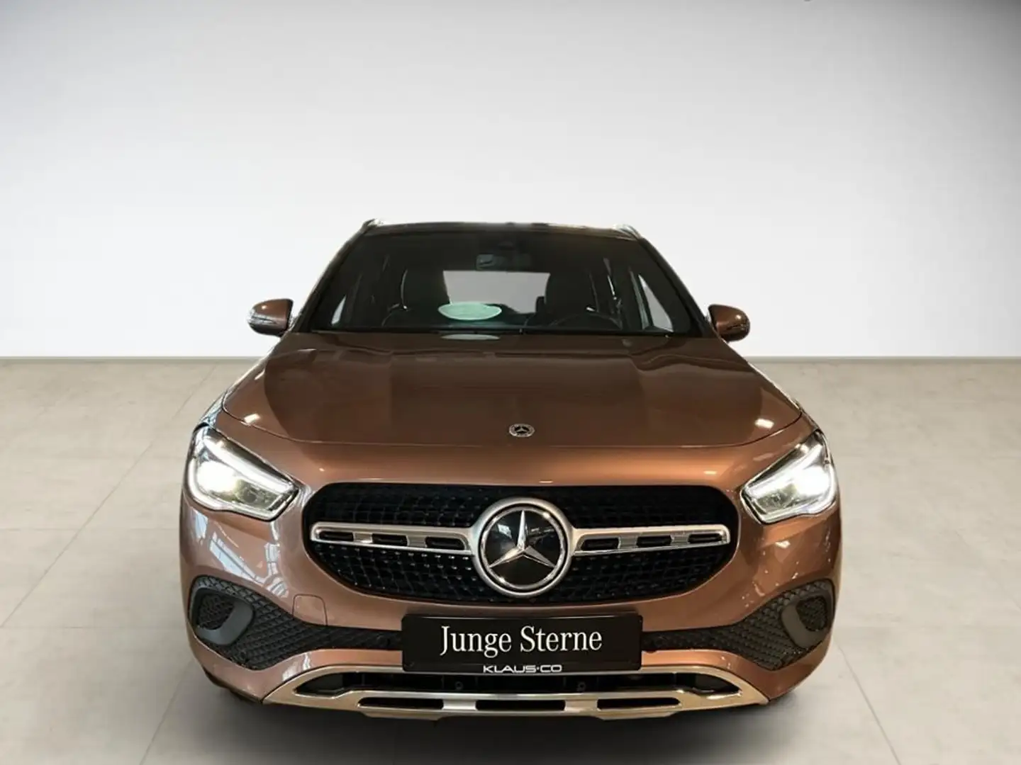 Mercedes-Benz GLA 200 Progressive AUT Kam. KeyLess KlimaA LED Gold - 2