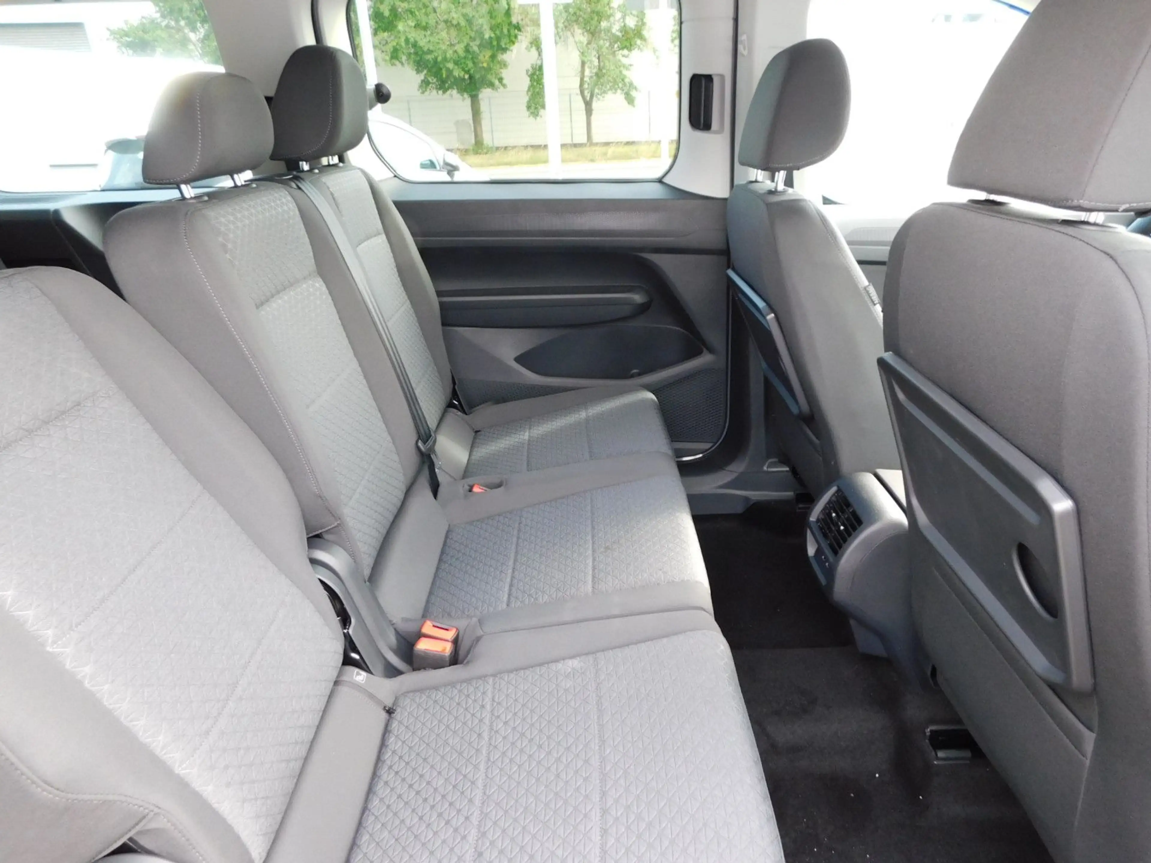 Ford Grand Tourneo Titanium L2 Autom. 5.J Garantie — photo 12