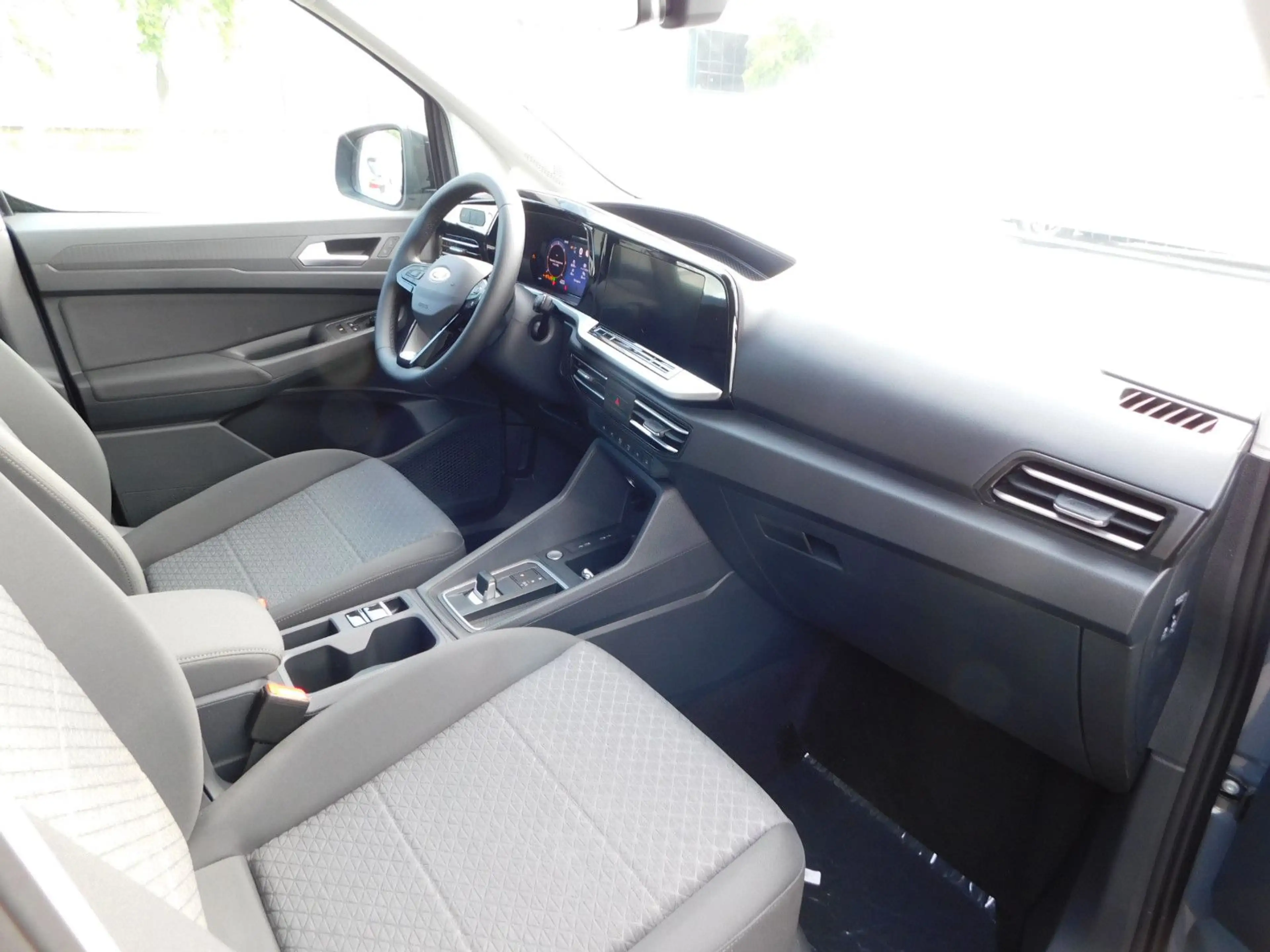 Ford Grand Tourneo Titanium L2 Autom. 5.J Garantie — photo 13