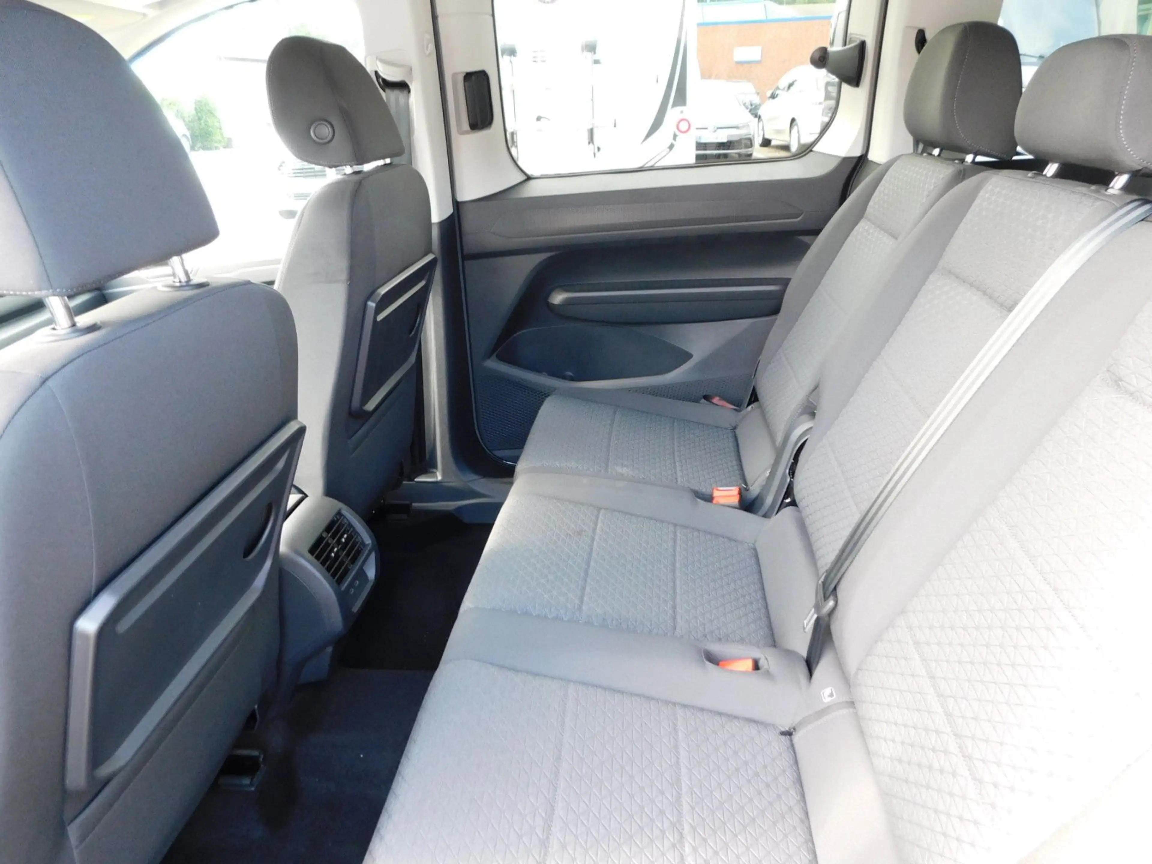Ford Grand Tourneo Titanium L2 Autom. 5.J Garantie — photo 10