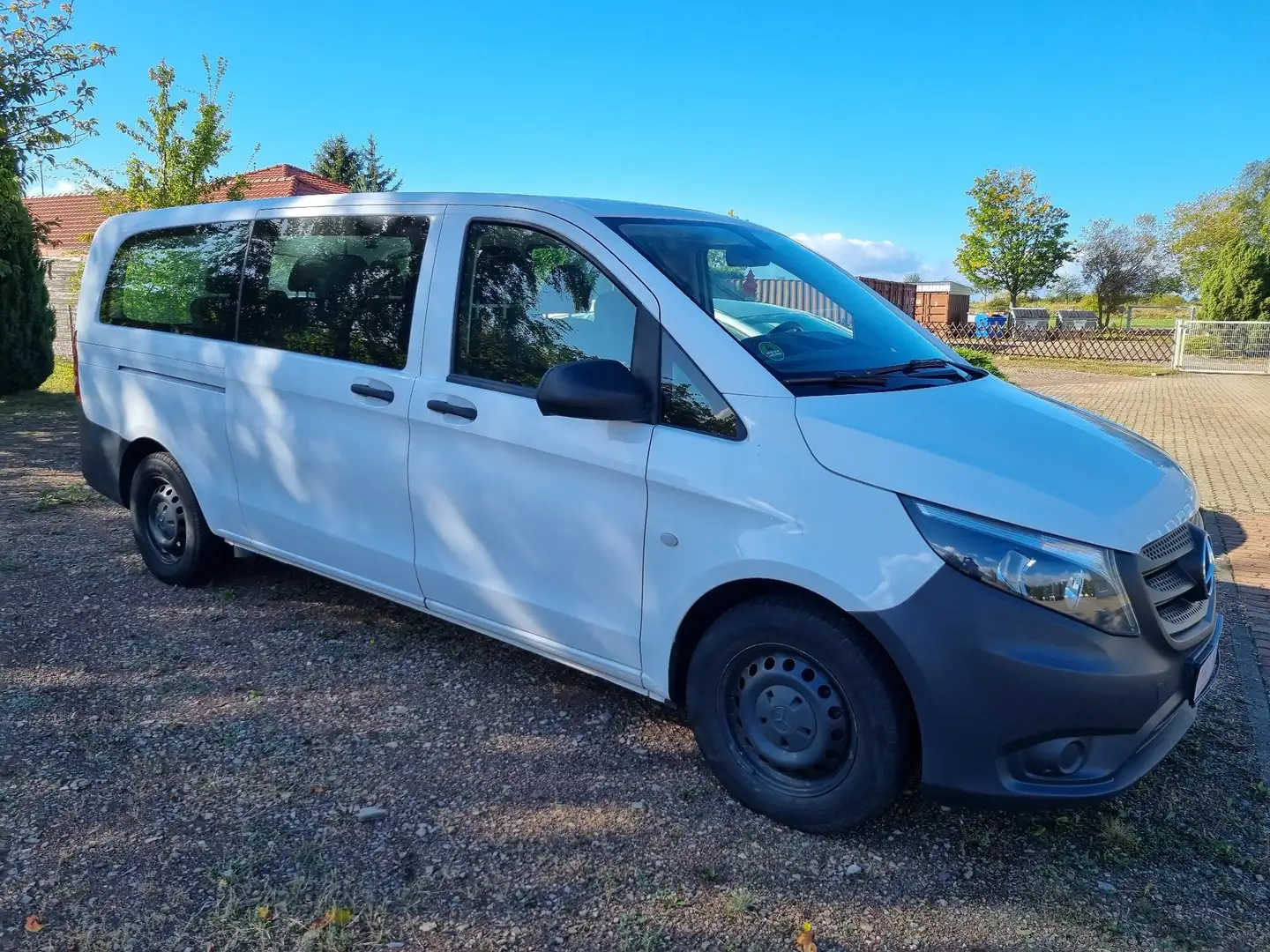 Mercedes-Benz Vito 111 Tourer CDI 9-Sitzer Bus lange Version Blanc - 1