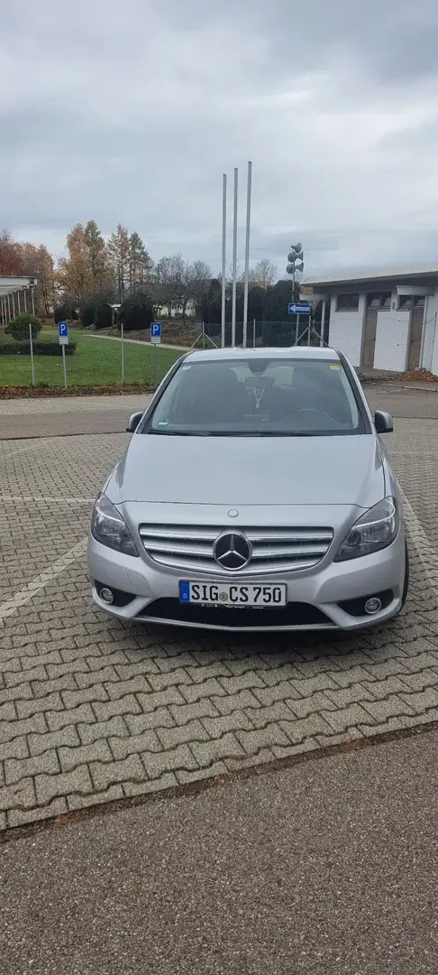 Mercedes-Benz B 180 CDI (BlueEFFICIENCY) - 2