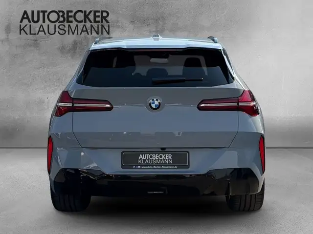 BMW X3 view 6