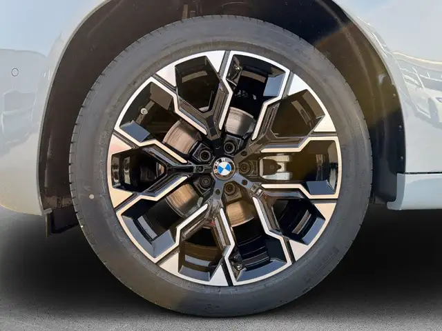 BMW X3 view 7