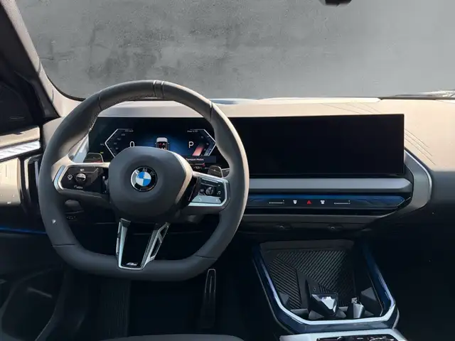 BMW X3 view 10