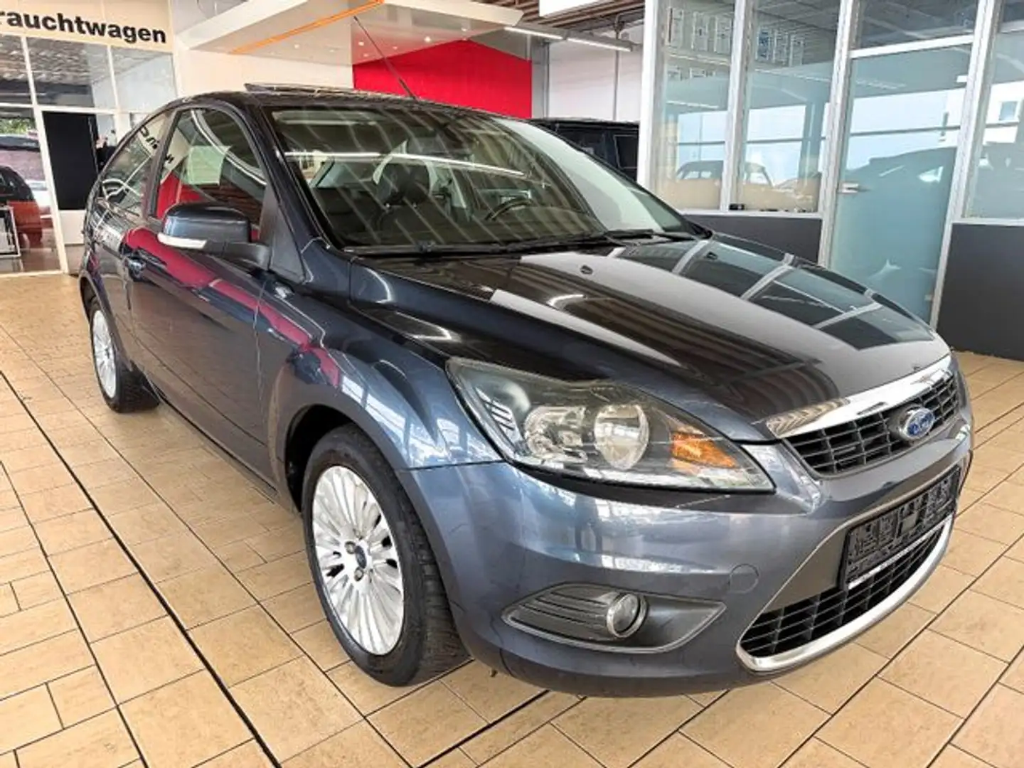 Ford Focus 1.8 TITANIUM*KLIMAAUT+LEDER+EGSD+SITZ+I.HD Grau - 1