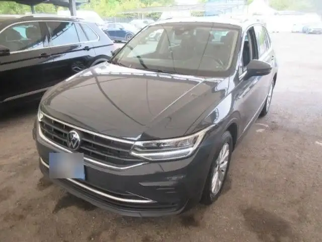 Volkswagen Tiguan Life2.0TDI DSG LED ACC Alu Side