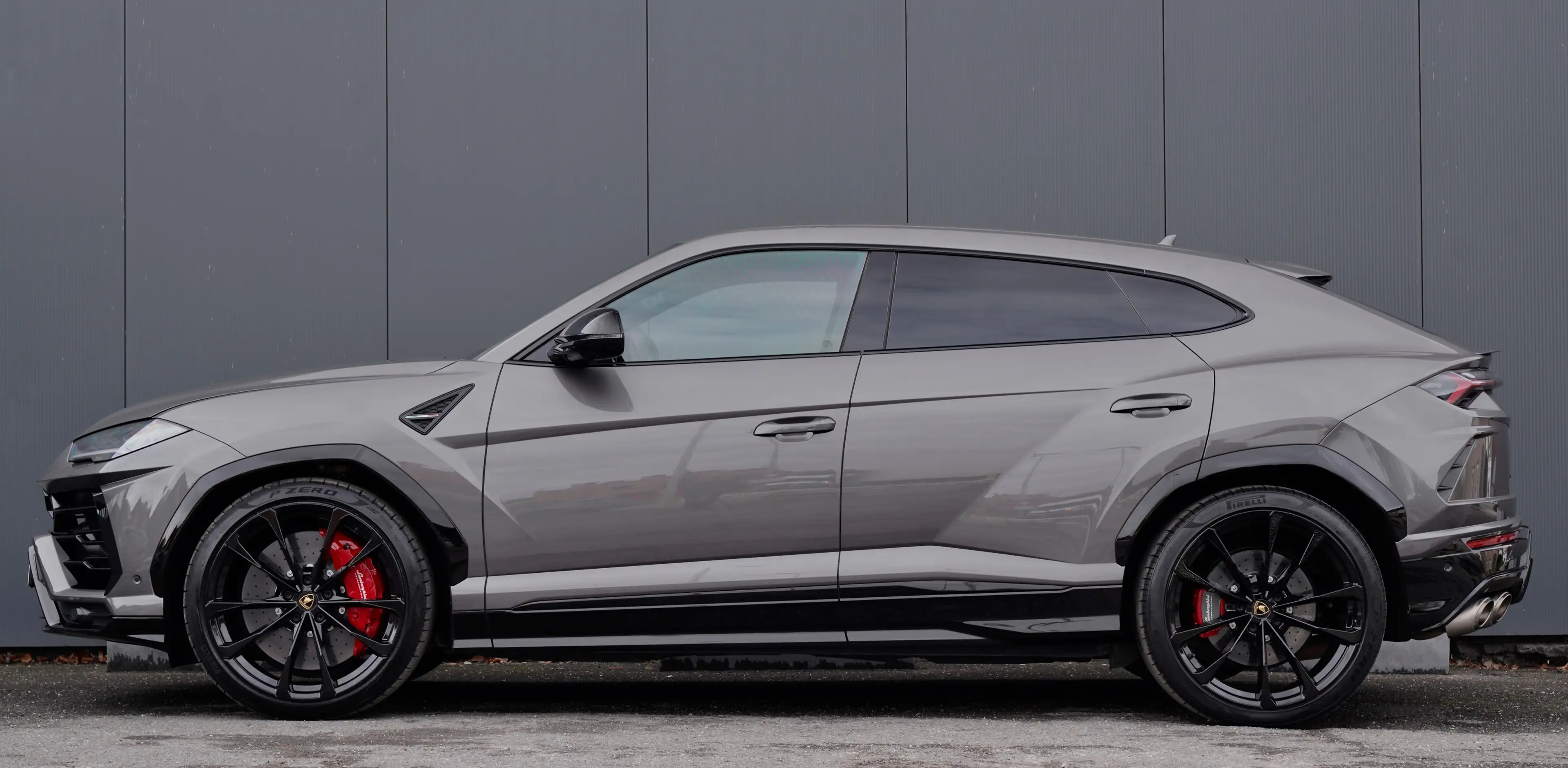 Lamborghini Urus Urus 4.0 V8 *CERAMIC/CARBON/B&O/AKRAPOVIC/FULL* — photo 8