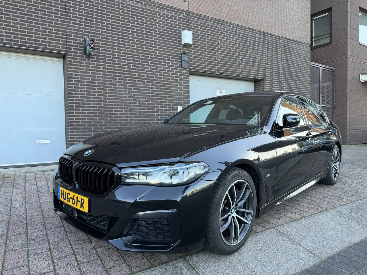 BMW 530