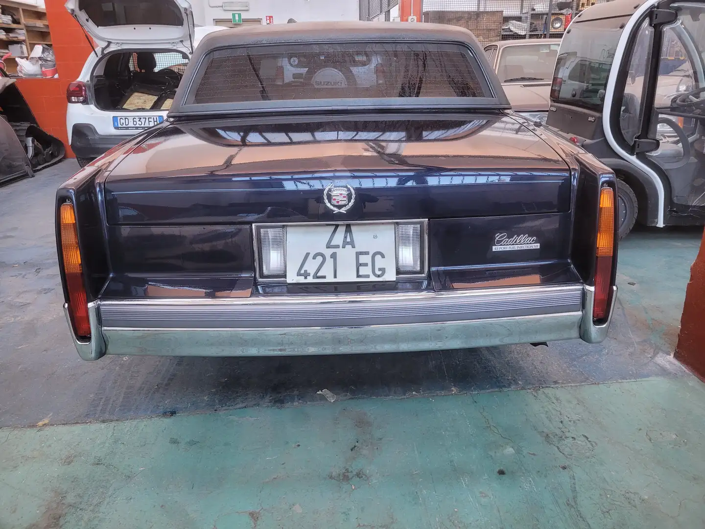 Cadillac Fleetwood 4.5 Sixty Special Modrá - 2