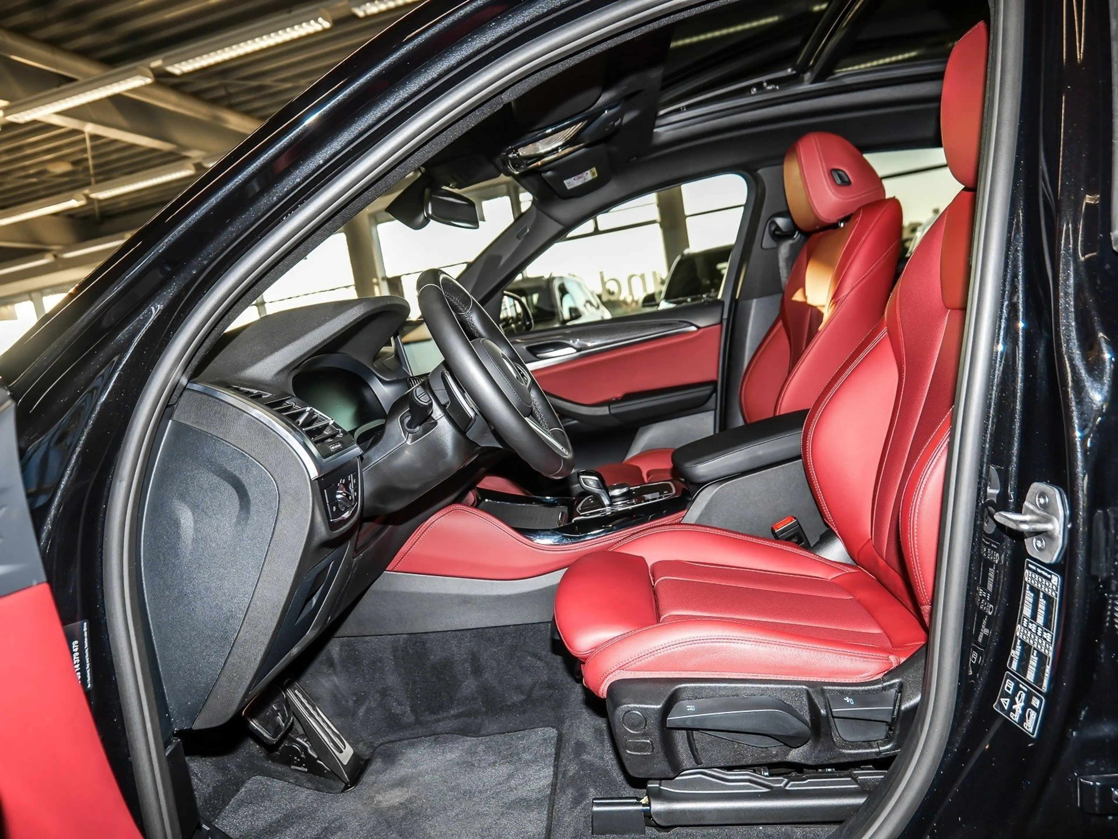 BMW X4 xDrive20i M Sport PANO RFK NAVI LED PDC V+H — photo 5