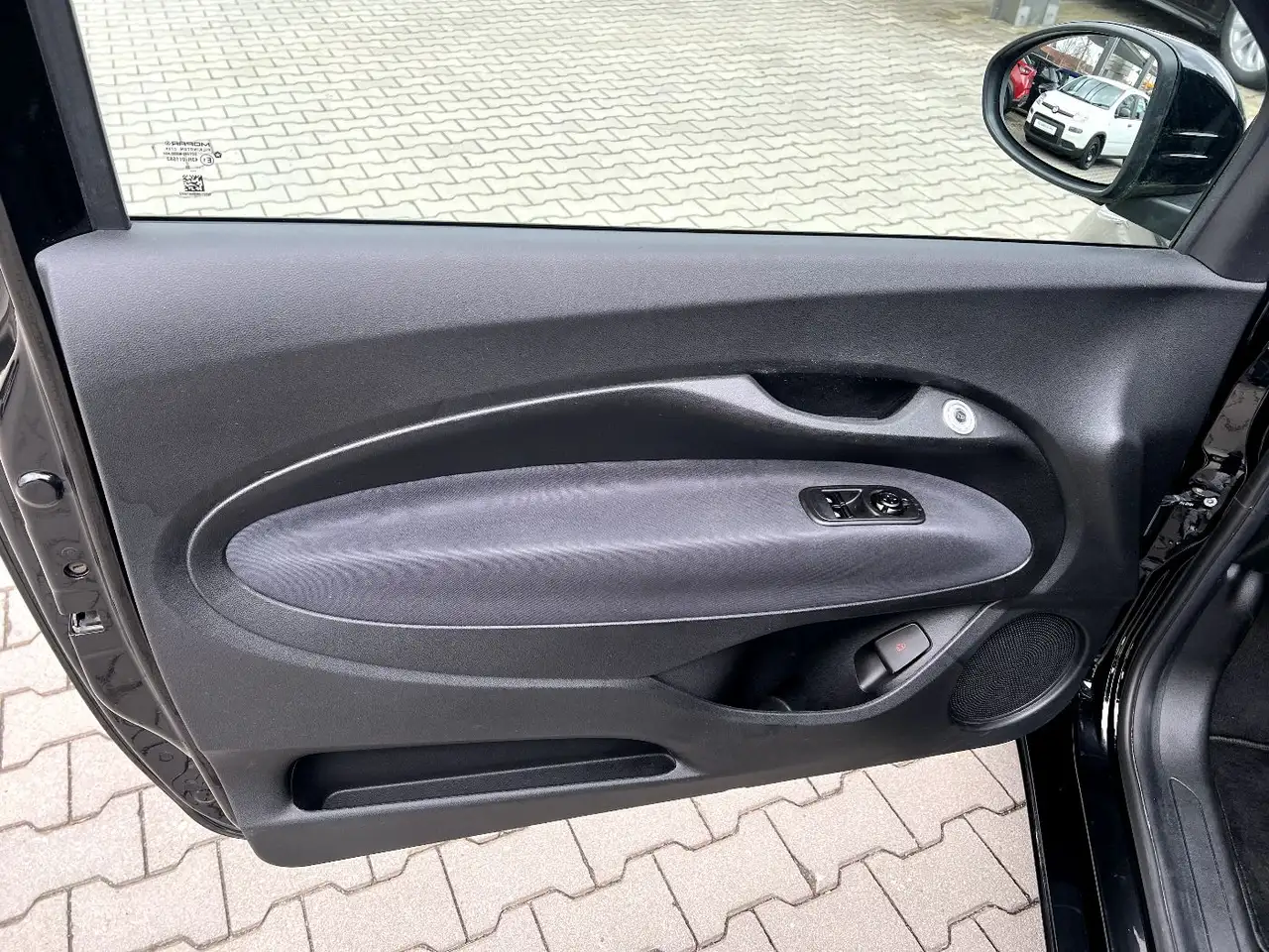 Fiat 500e Elektro Icon *LED Navi Sitzheizung Klima Alu 10
