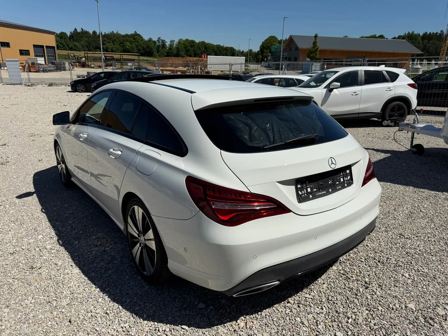 Mercedes-Benz CLA 180 CLA 180 Urban *Night-Paket*Panorama*Rfk*Ahk* Weiß - 2