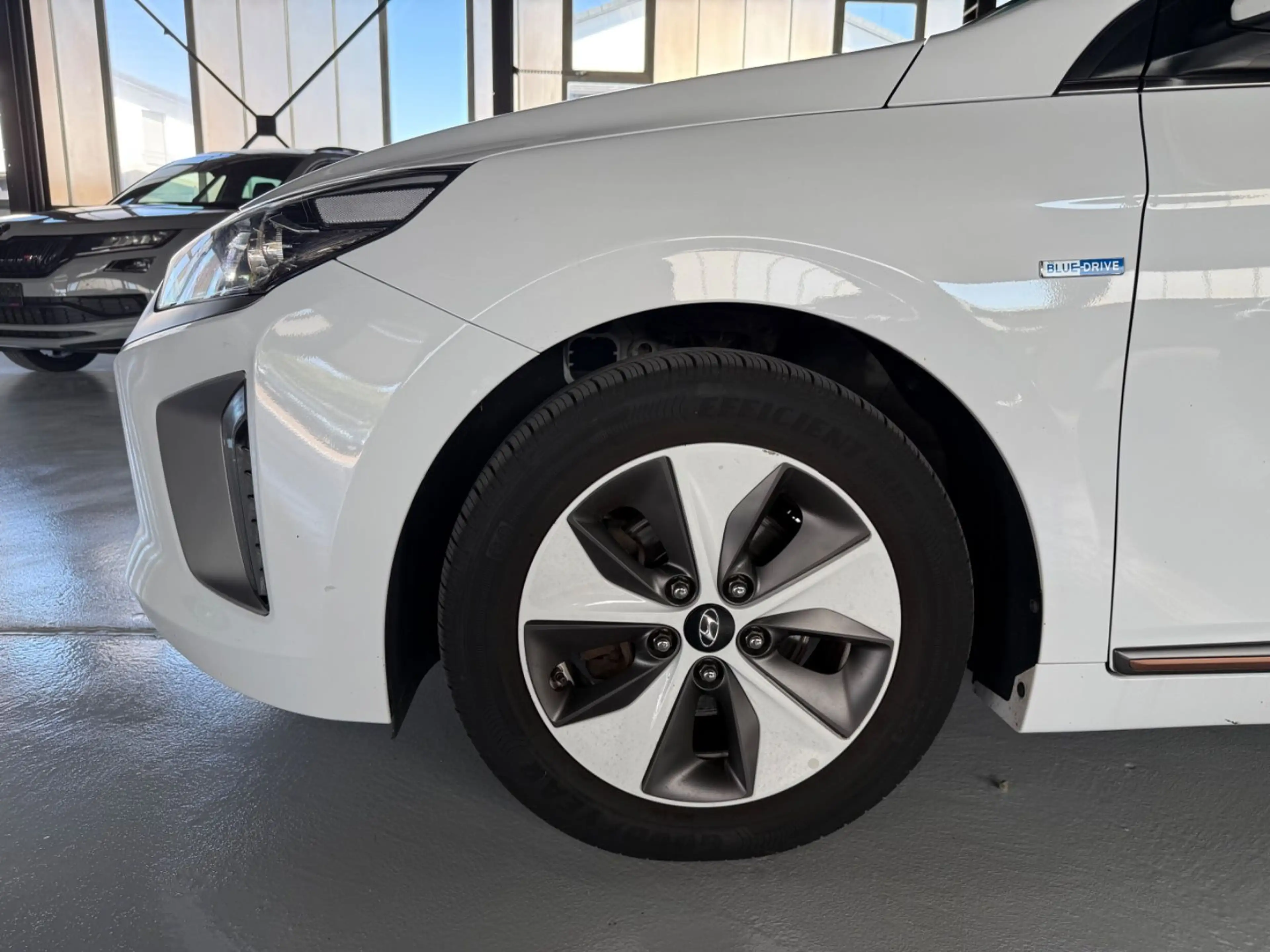 Hyundai IONIQ Ioniq Style Elektro SOH Schiebdach — photo 7