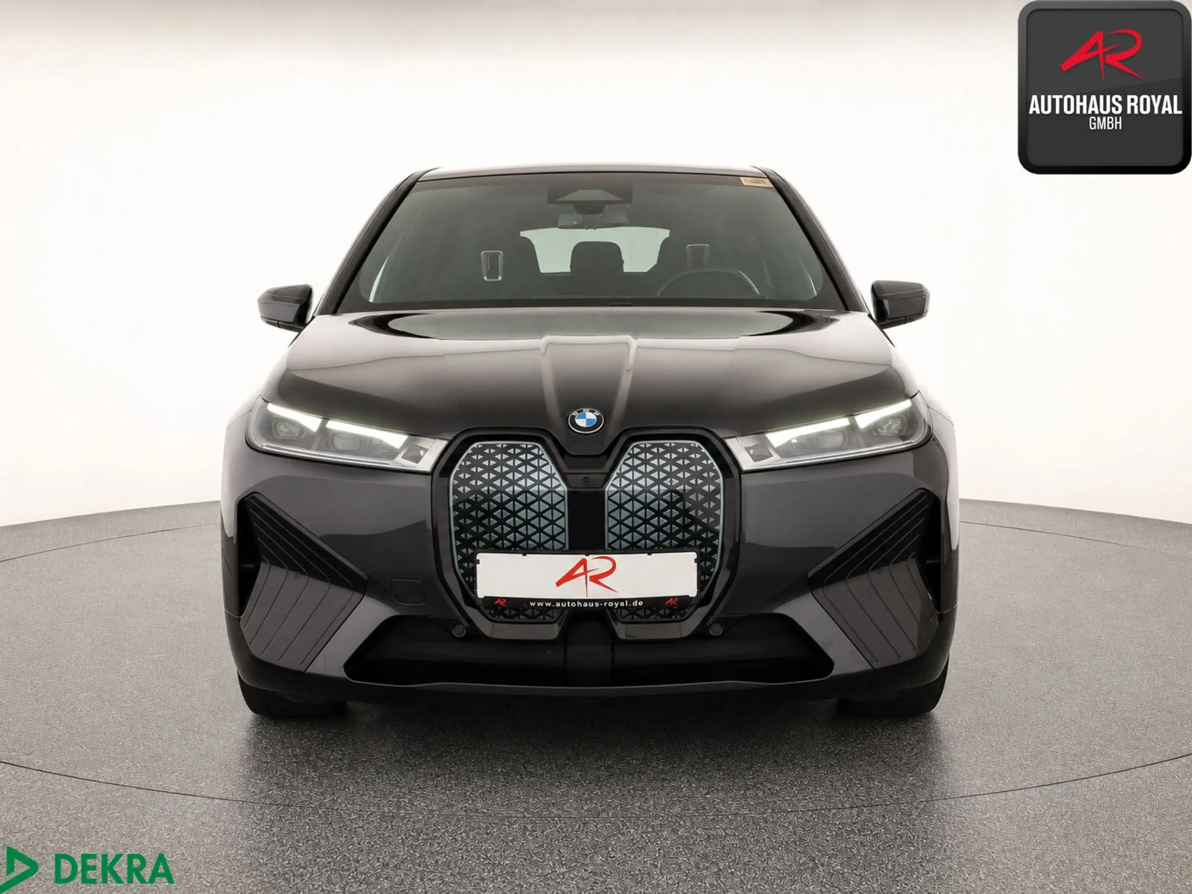 BMW iX xDrive40 SPORT LASER,SKYLOUNGE,360GRAD,HUD — photo 8