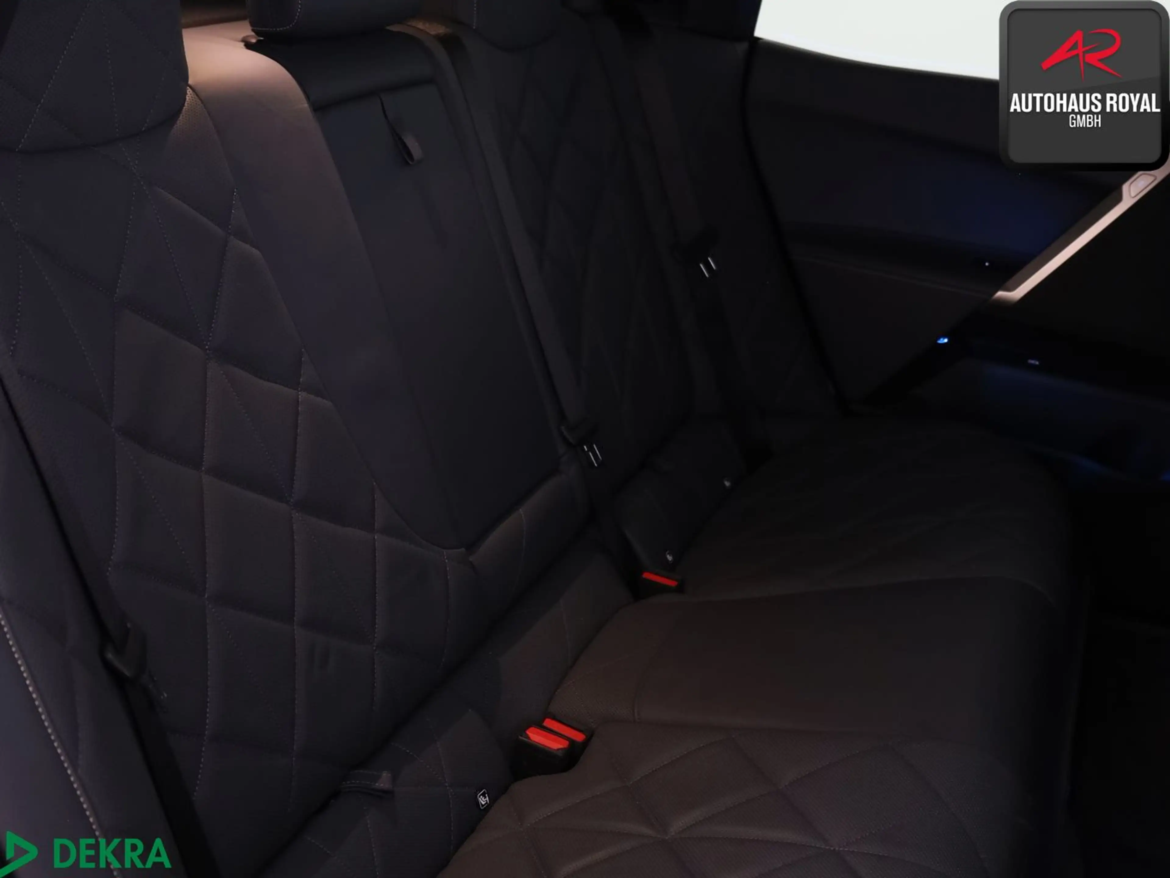 BMW iX xDrive40 SPORT LASER,SKYLOUNGE,360GRAD,HUD — photo 13