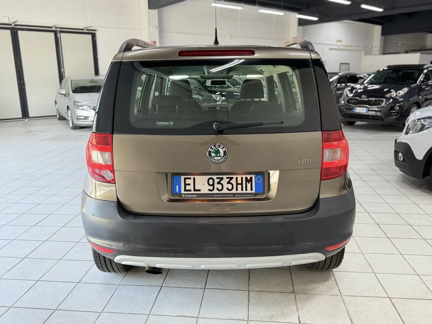 Skoda Yeti 1.2 tsi Elegance (experience) Braun - 2