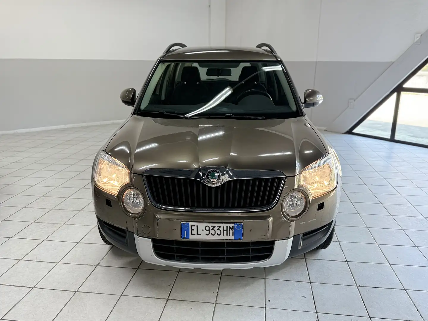 Skoda Yeti 1.2 tsi Elegance (experience) Braun - 1