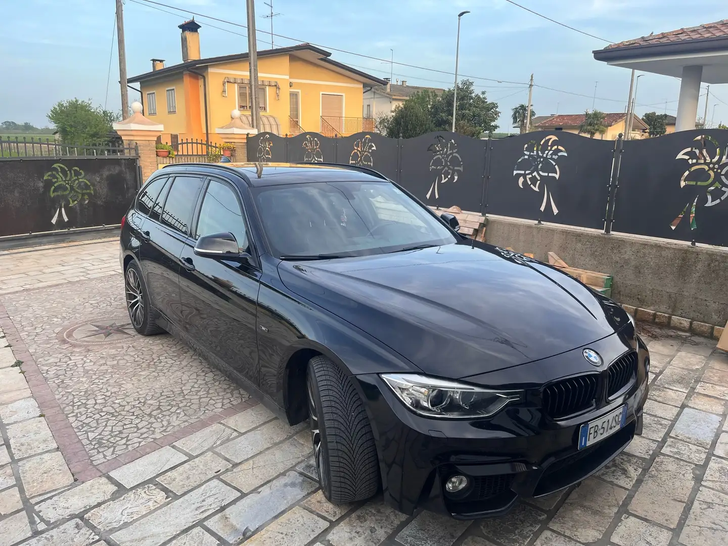 BMW 318 318d Touring Sport Nero - 1