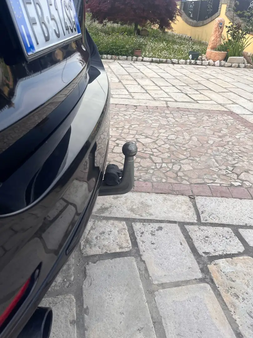 BMW 318 318d Touring Sport Nero - 2