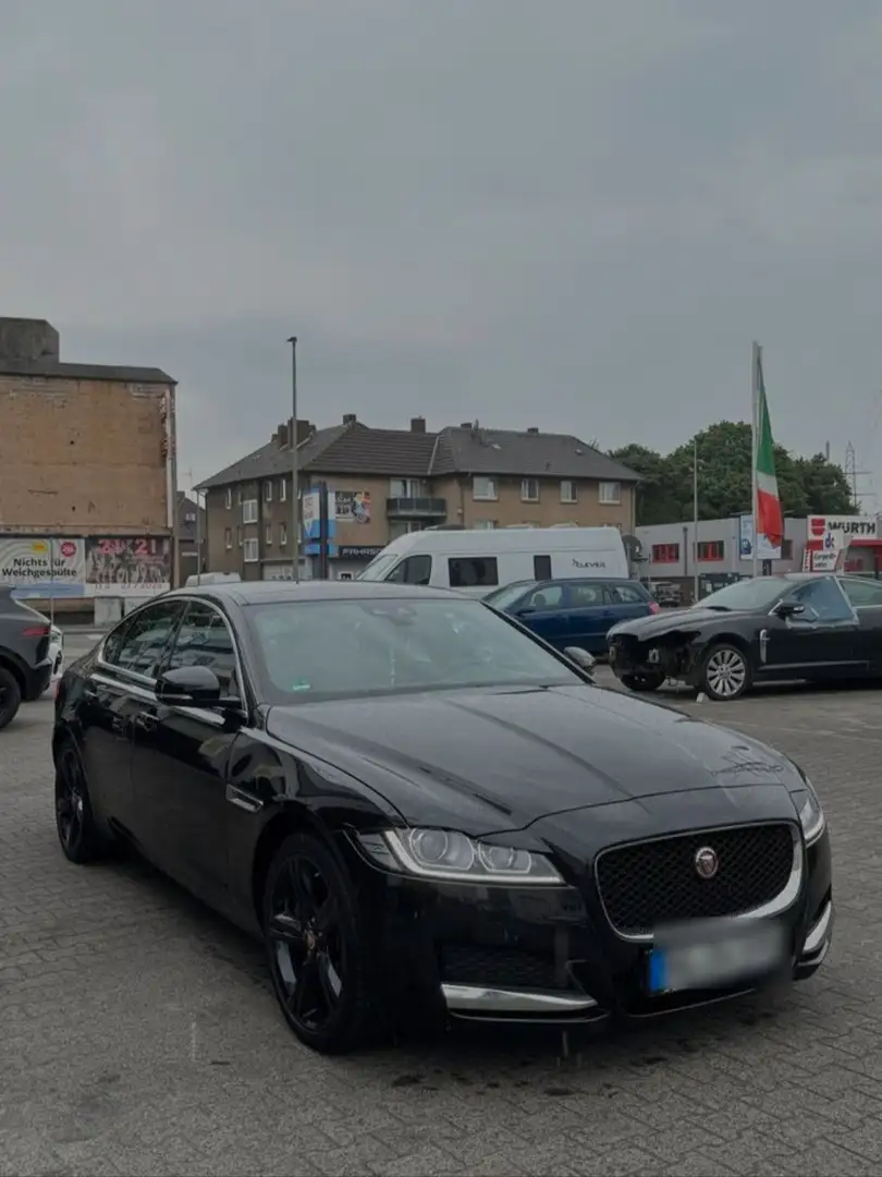 Jaguar XF E-Performance R-Sport - 2