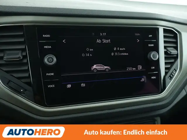 Volkswagen T-Roc view 21
