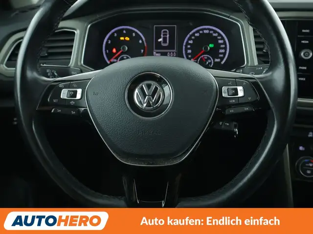 Volkswagen T-Roc view 19