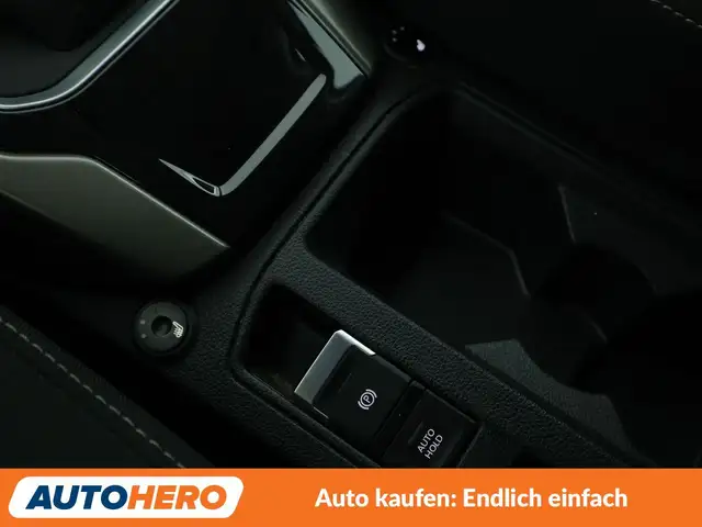 Volkswagen T-Roc view 27