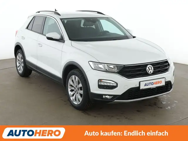 Volkswagen T-Roc view 8