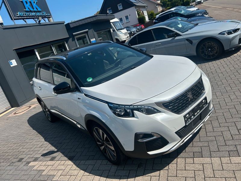 Peugeot 5008 GT — photo 6
