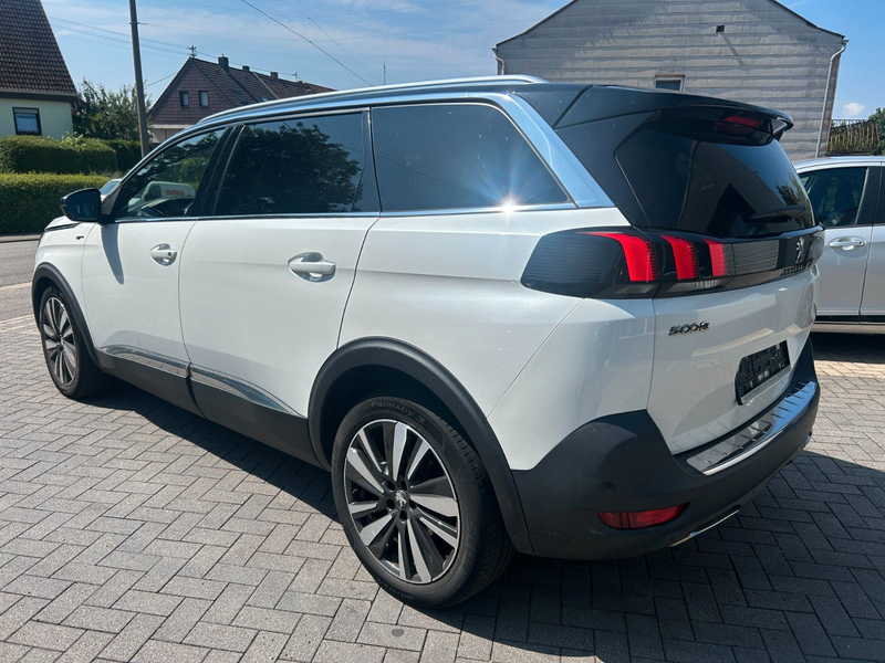Peugeot 5008 GT — photo 2