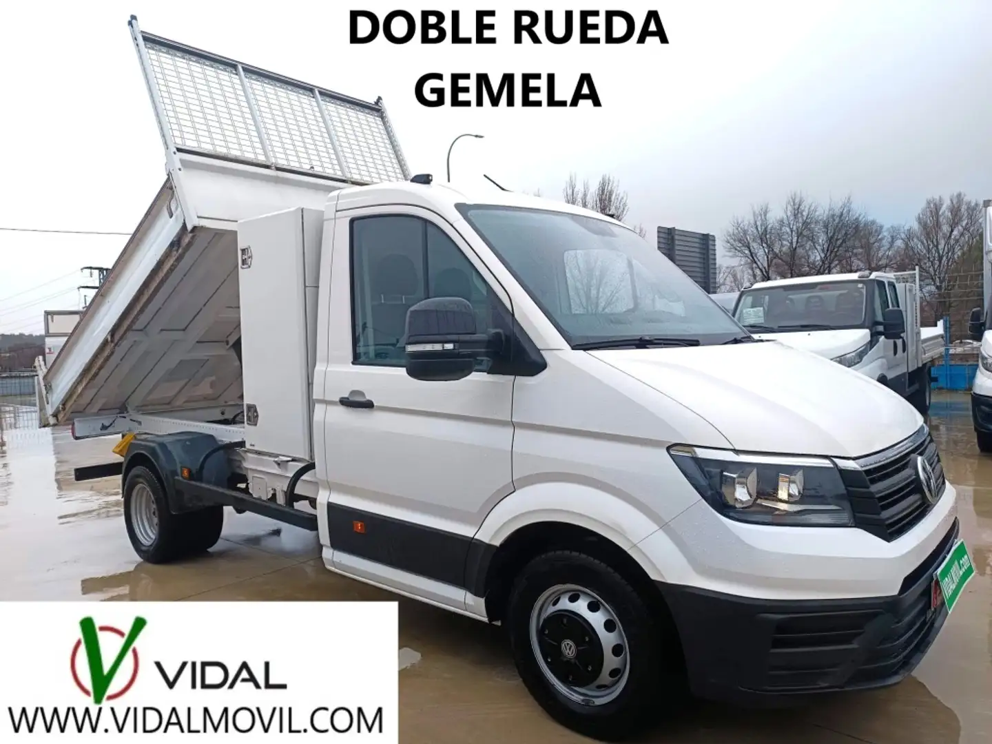 Volkswagen Crafter Ch. Cb. Carrozado 2.0TDI SCR 35 BM L3 130k Blanco - 1