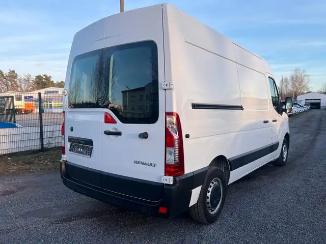 Renault Master view 4