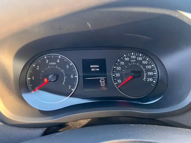 Renault Master view 11