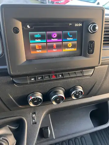 Renault Master view 14