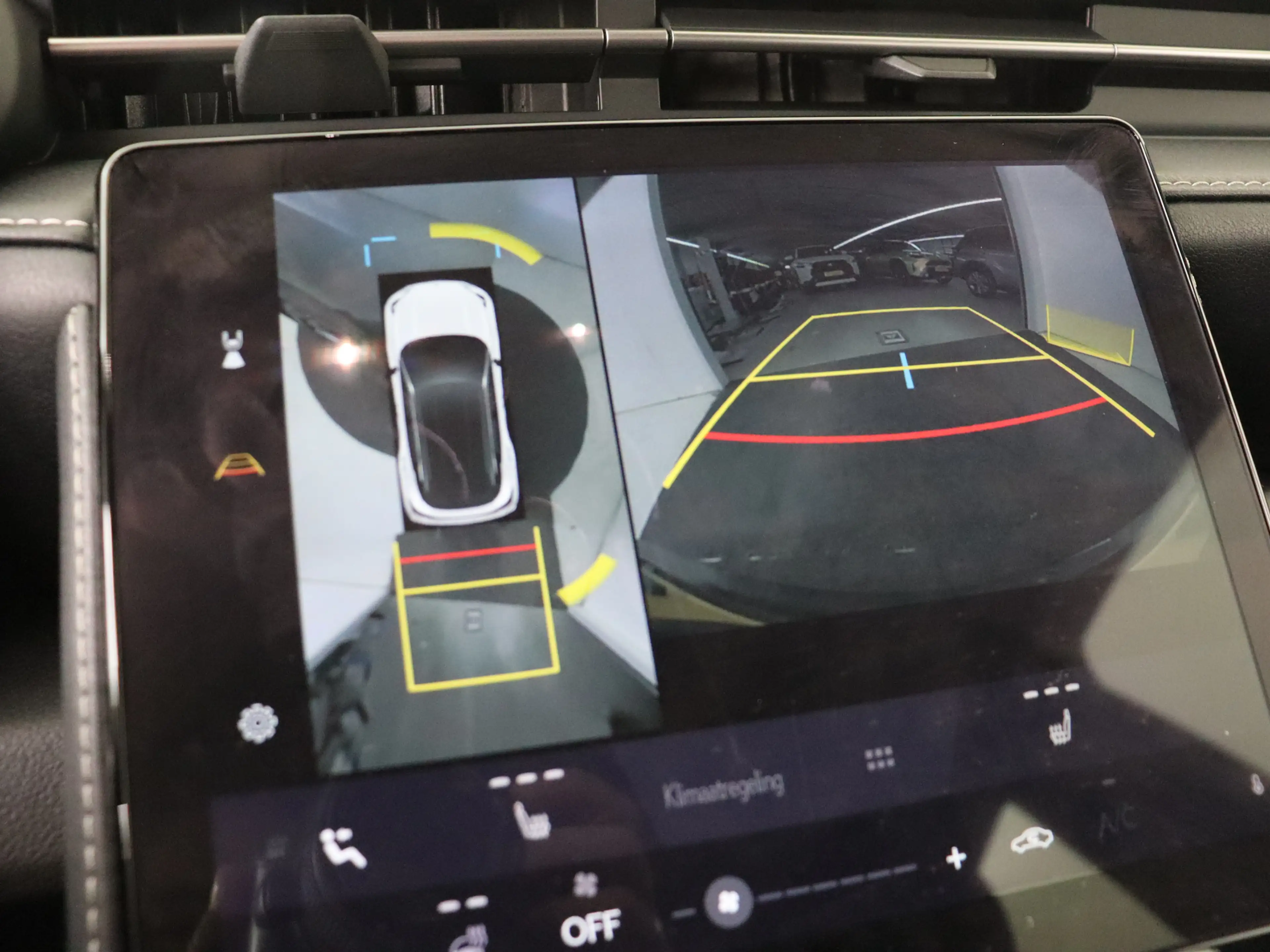 Lexus LBX Relax + Advanced Pakket | Mark Levinson | Bruin Le — photo 7