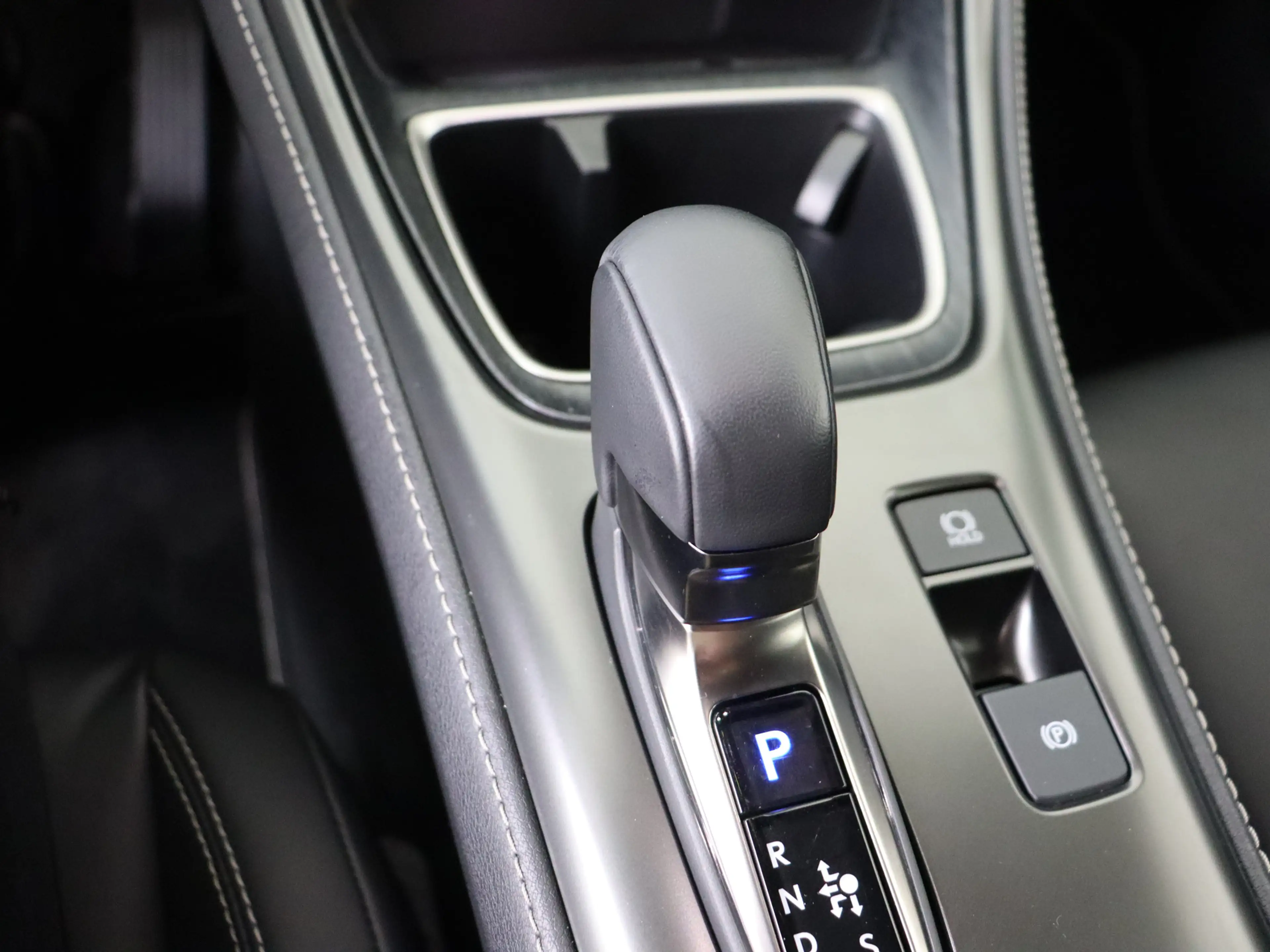 Lexus LBX Relax + Advanced Pakket | Mark Levinson | Bruin Le — photo 9