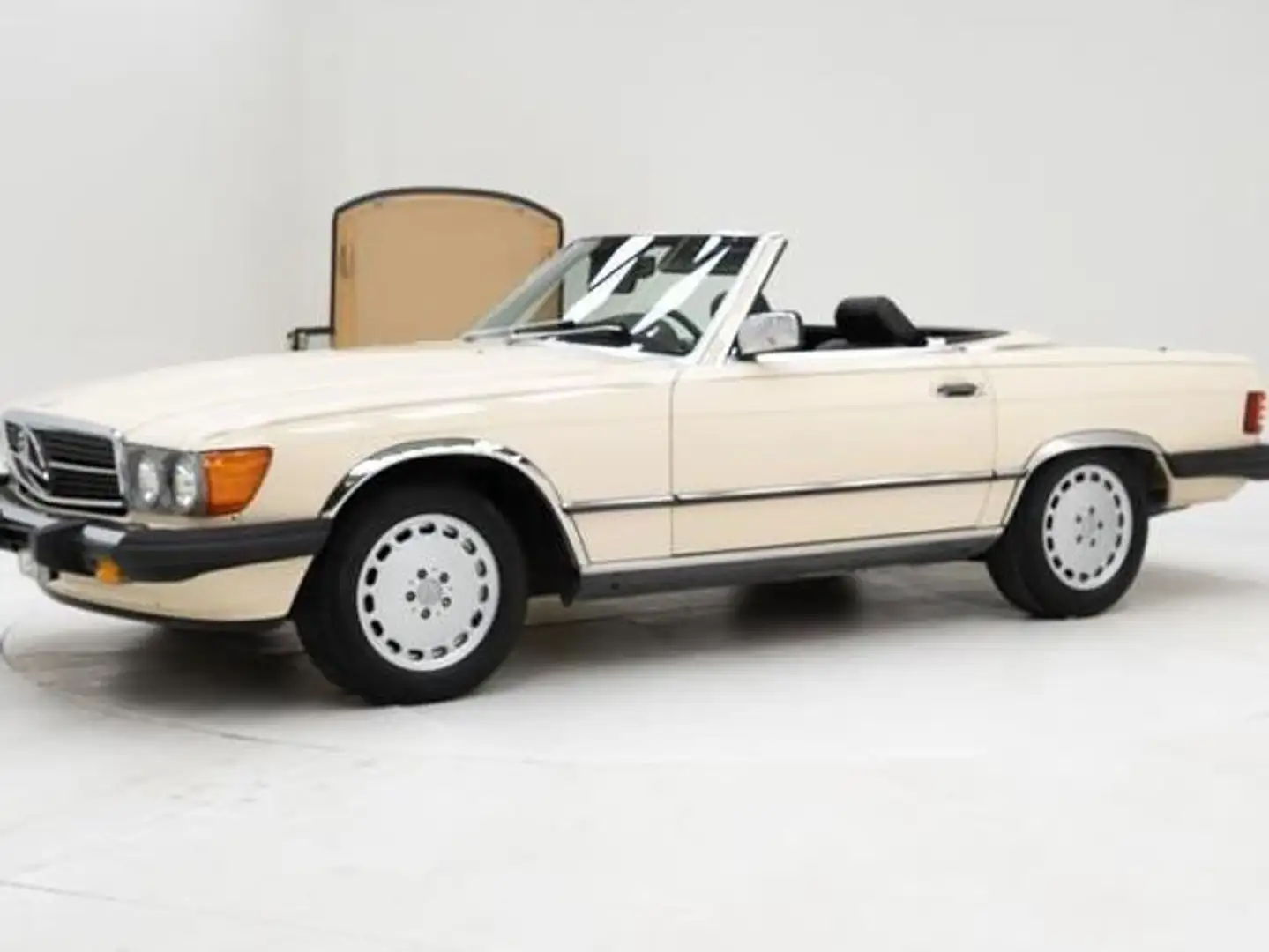 Mercedes-Benz SL 560 '86 CH7464 Beige - 1