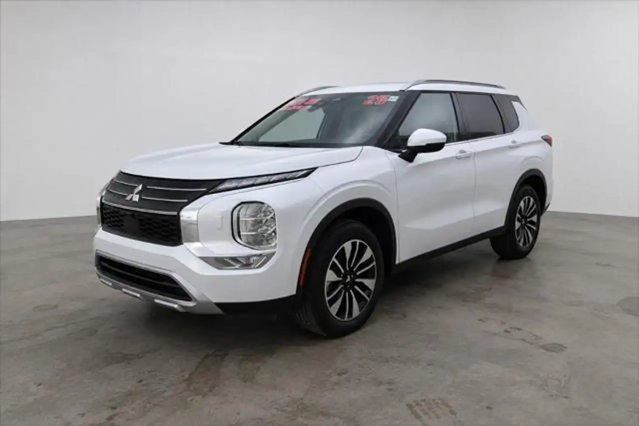2025 Mitsubishi Outlander