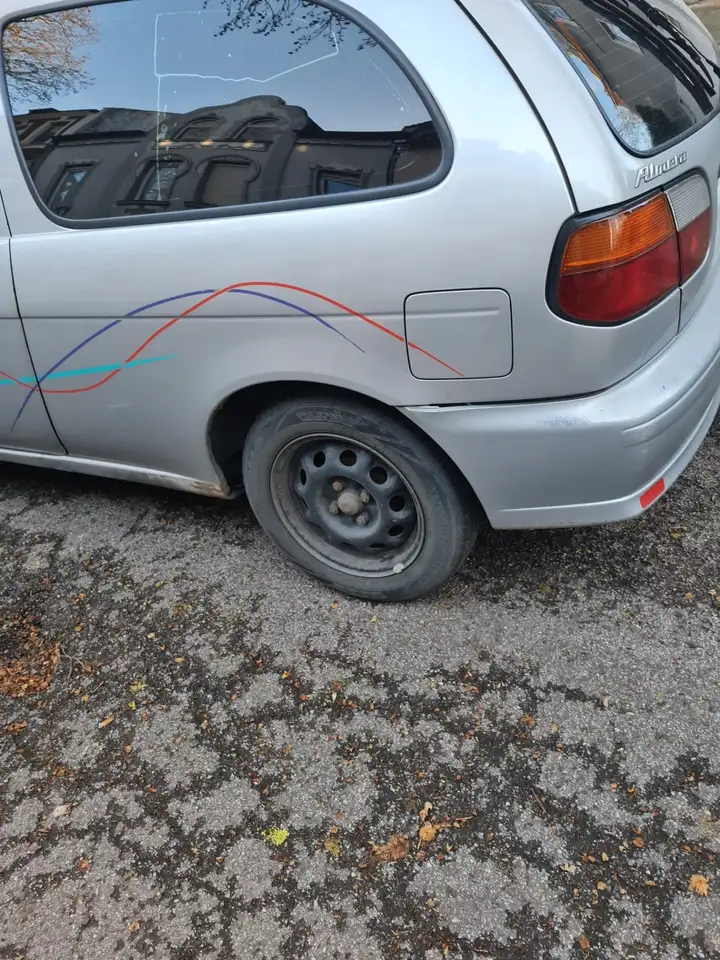 Nissan Almera 1.4 LX, foto 4