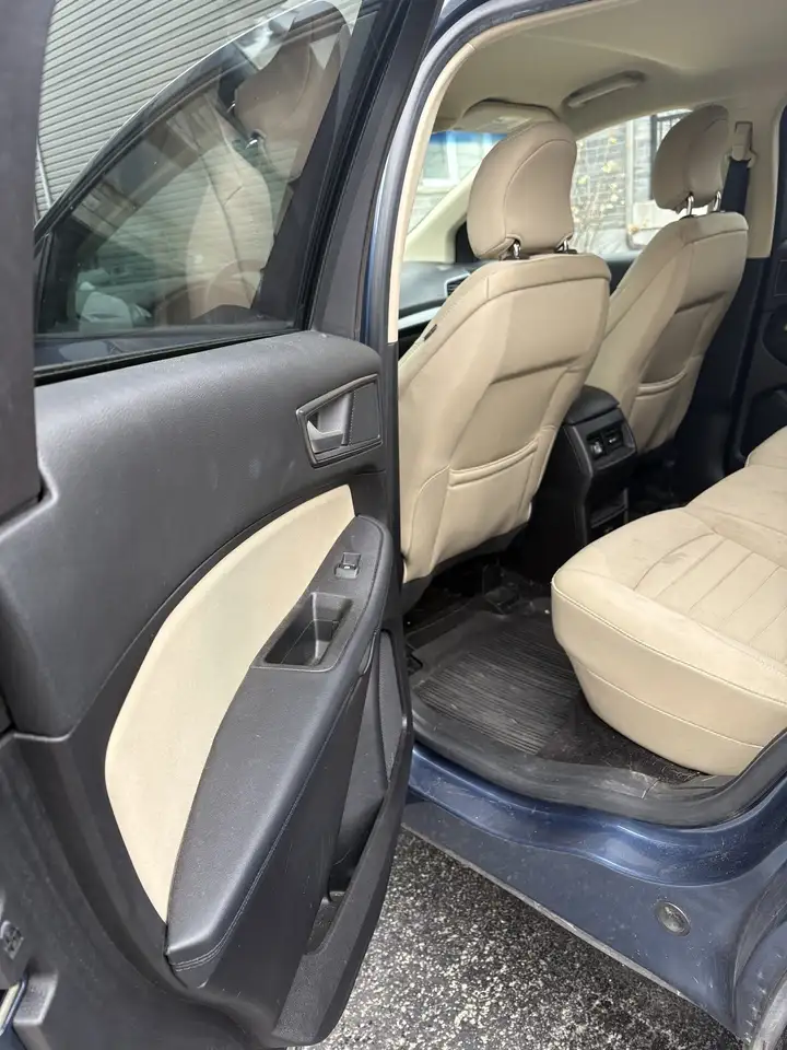 Ford Edge снимка Ford Edge