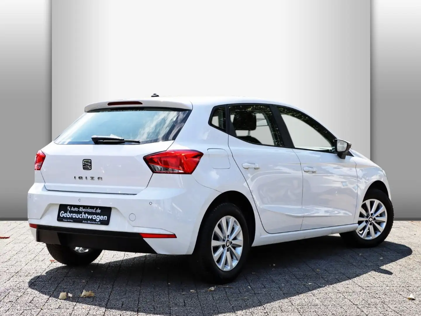 SEAT Ibiza Style 1.0 MPI RADIO BT SHZ GJR Blanc - 2