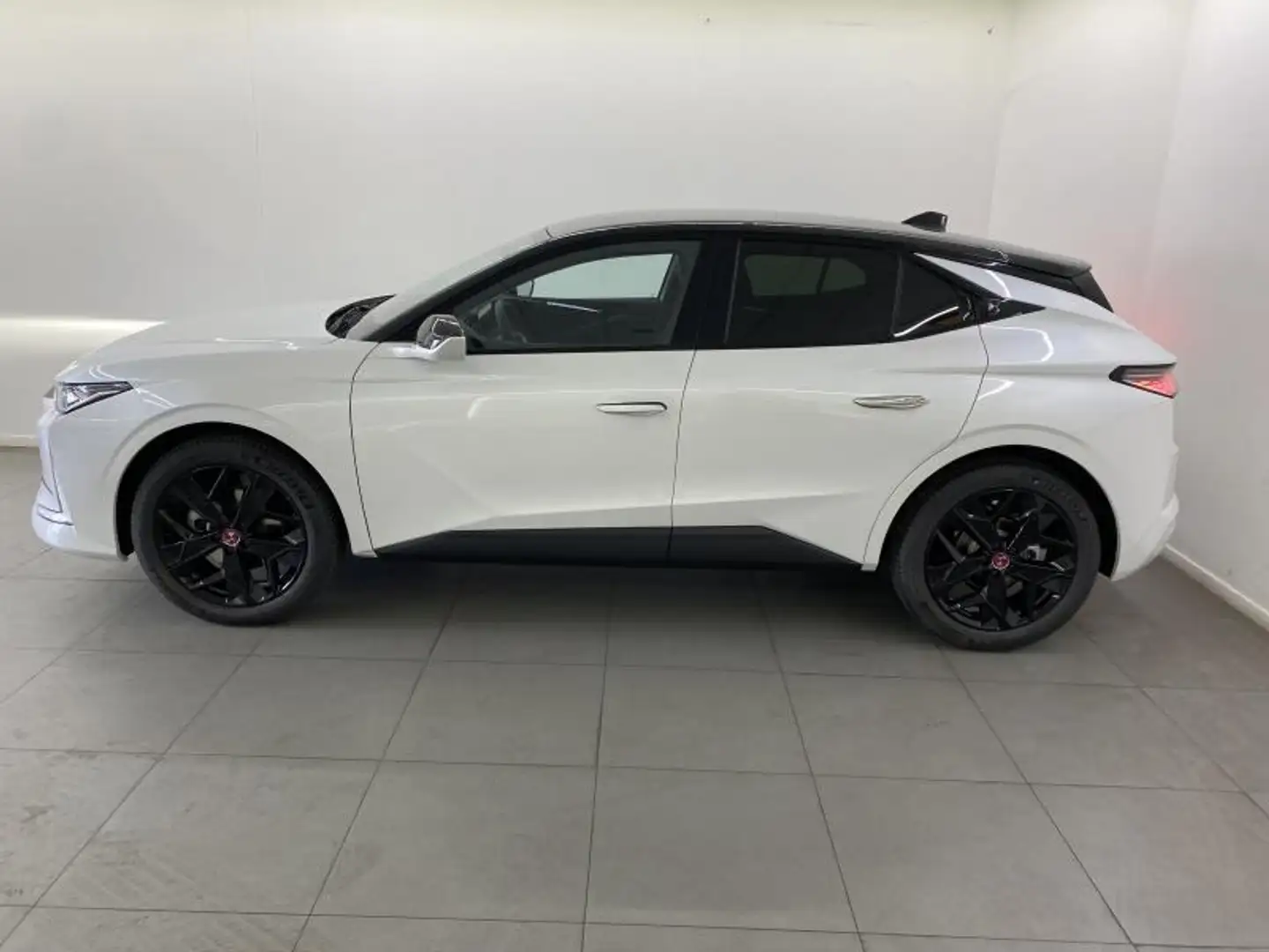 DS Automobiles DS 4 PERFORMANCE LINE Blanc - 2