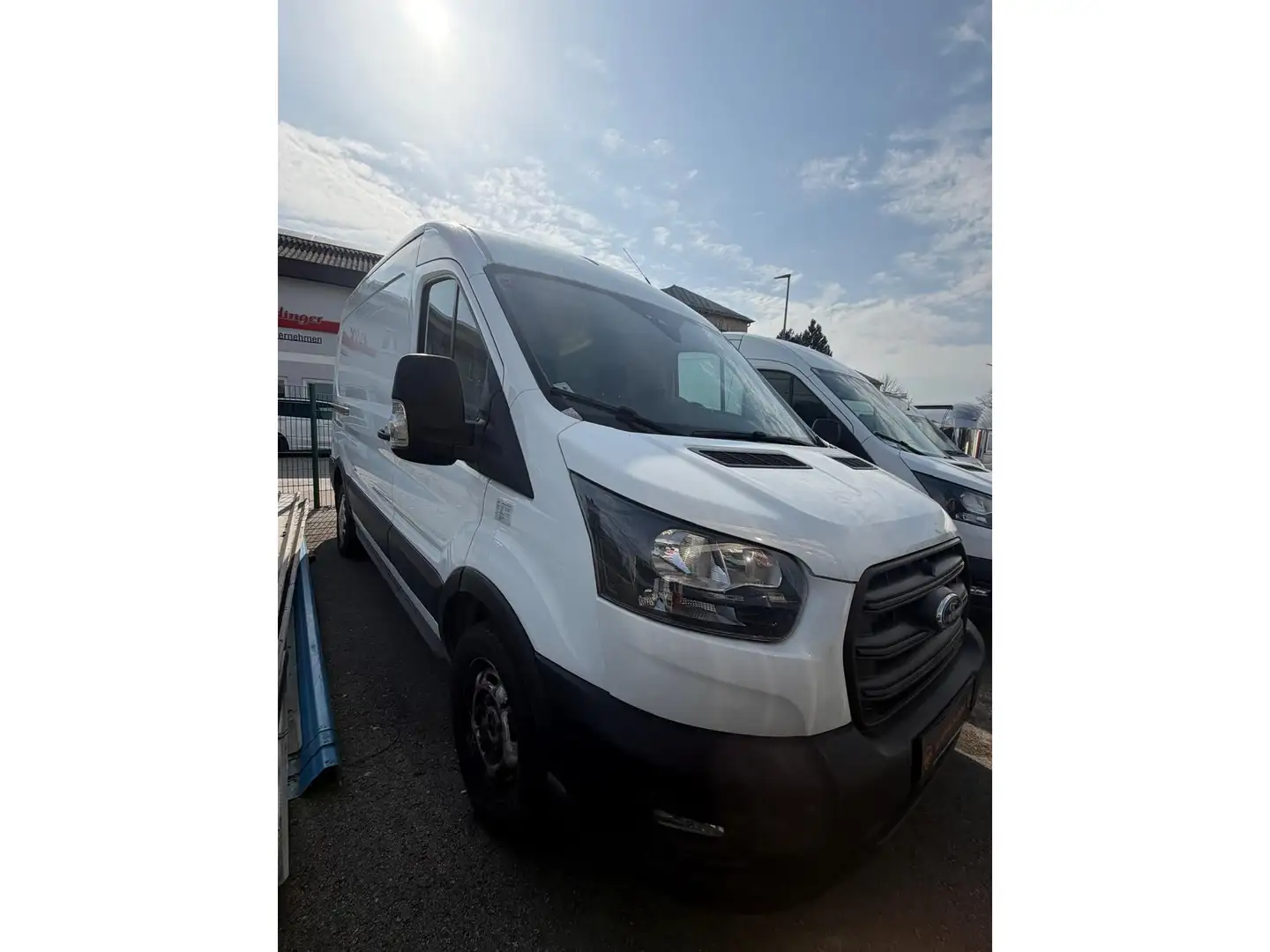 Ford Transit Transit Netto €12 500 · Klima · Tempomat · PDC vorne · PDC hinten · Nutzfahrzeug · Gebrauchtfahrzeug · Baujahr 2022 - 1
