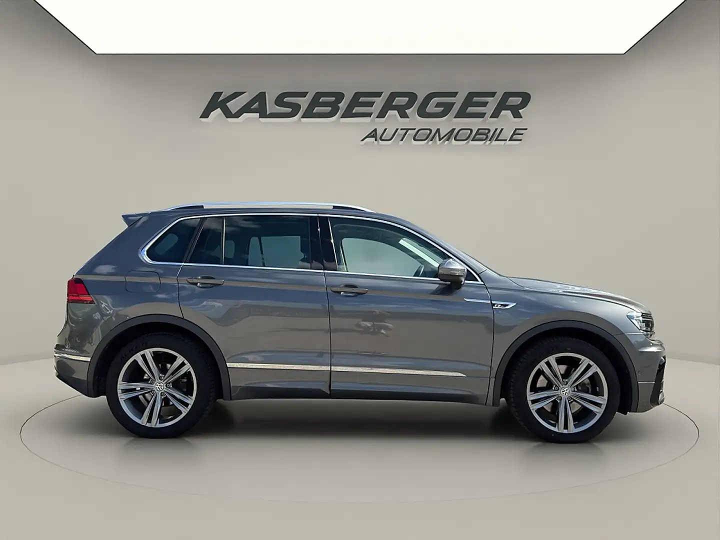 Volkswagen Tiguan 2,0 TSI 4Motion Highline R-Line DSG Grau - 2