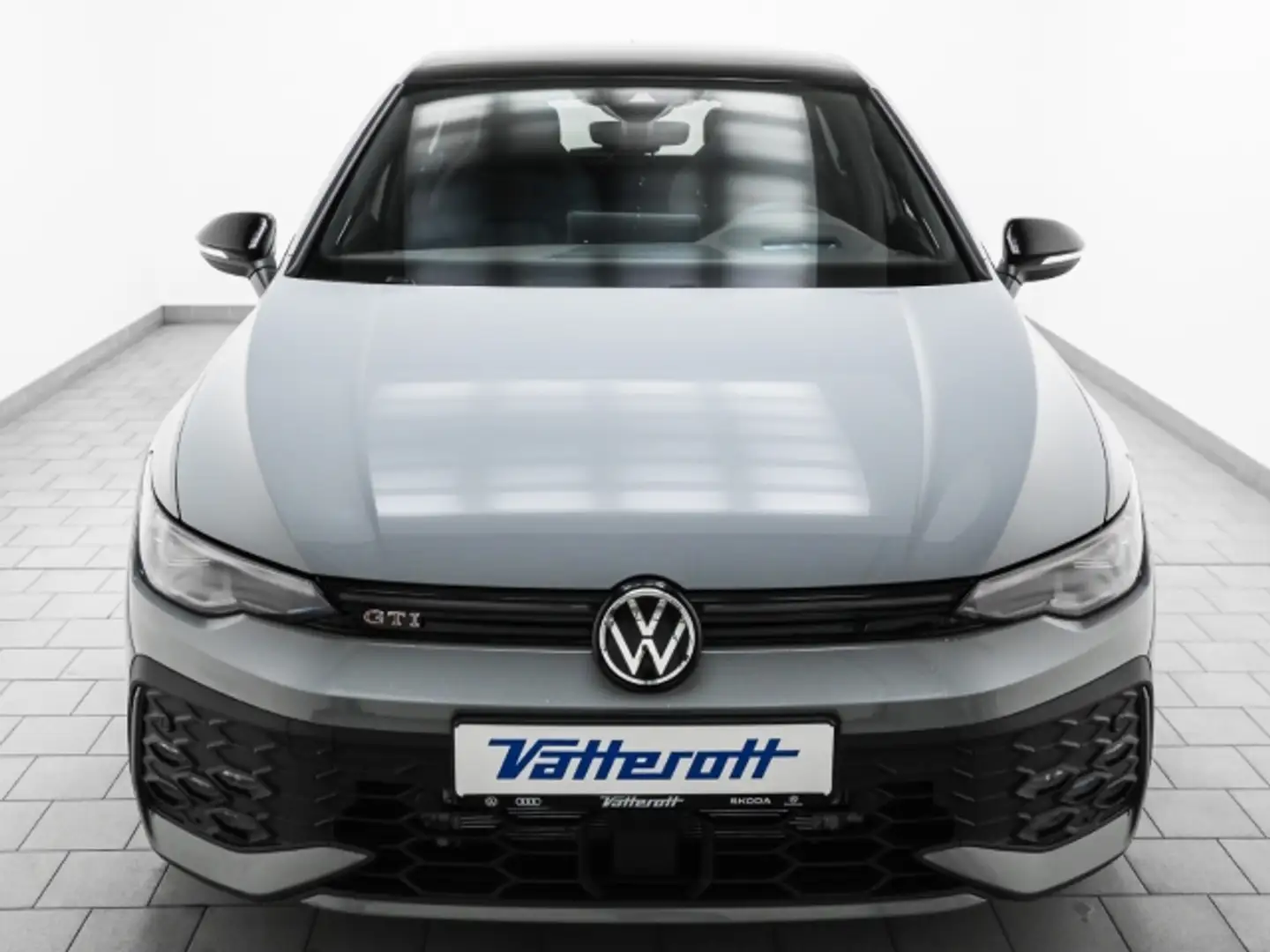 Volkswagen Golf GTI VIII 2.0 TSI DSG Black Style Pano Harman Kardo Grau - 2